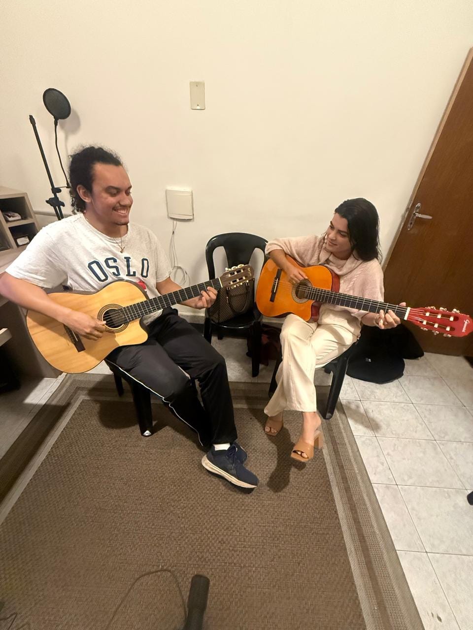 Aulas de violão em BH
